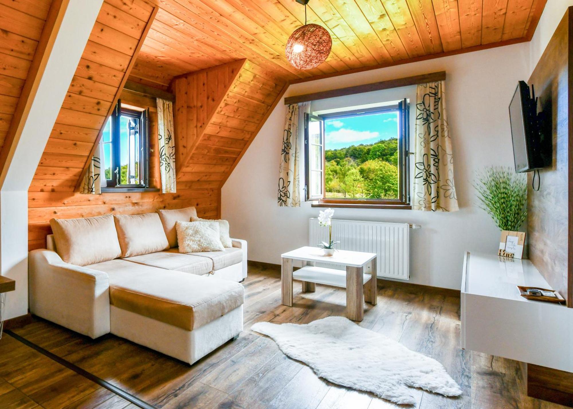 Flora House Lägenhet Rastovača Exteriör bild